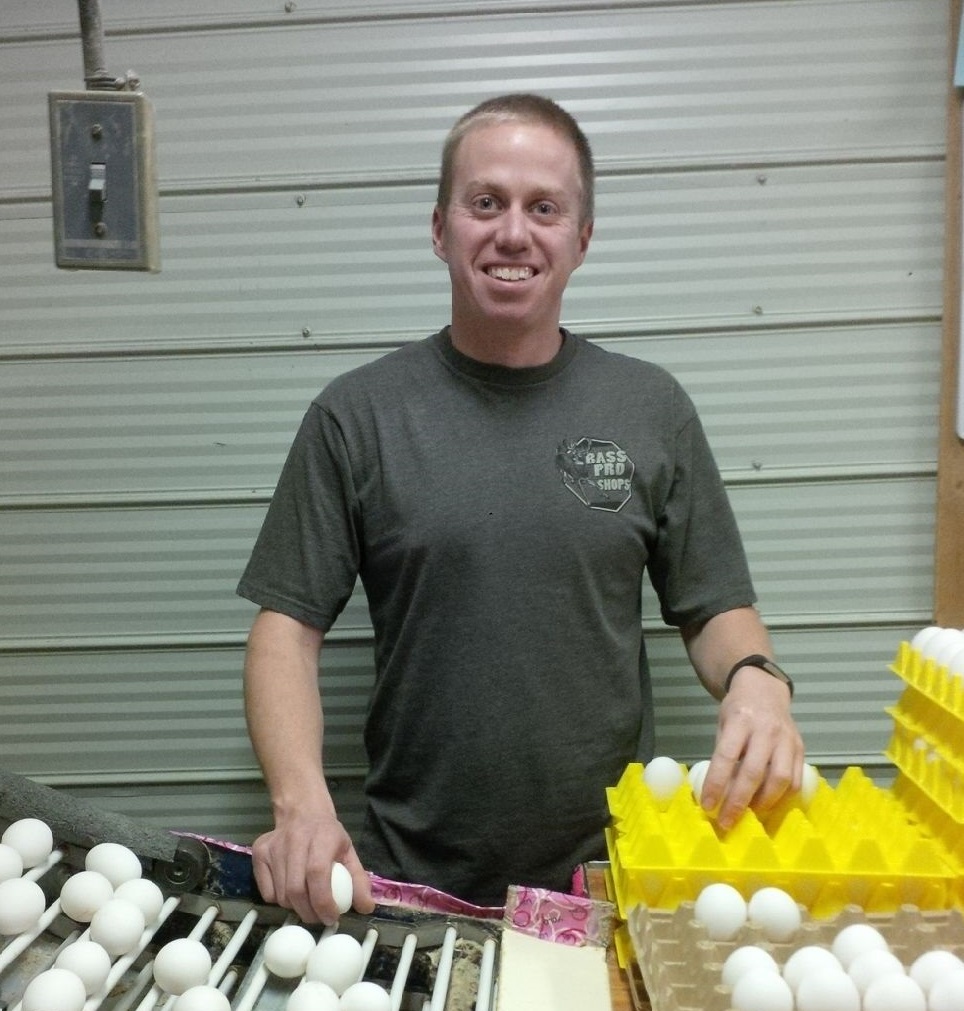 egg-farmers-of-canada_young-farmer-program_andrew-packham